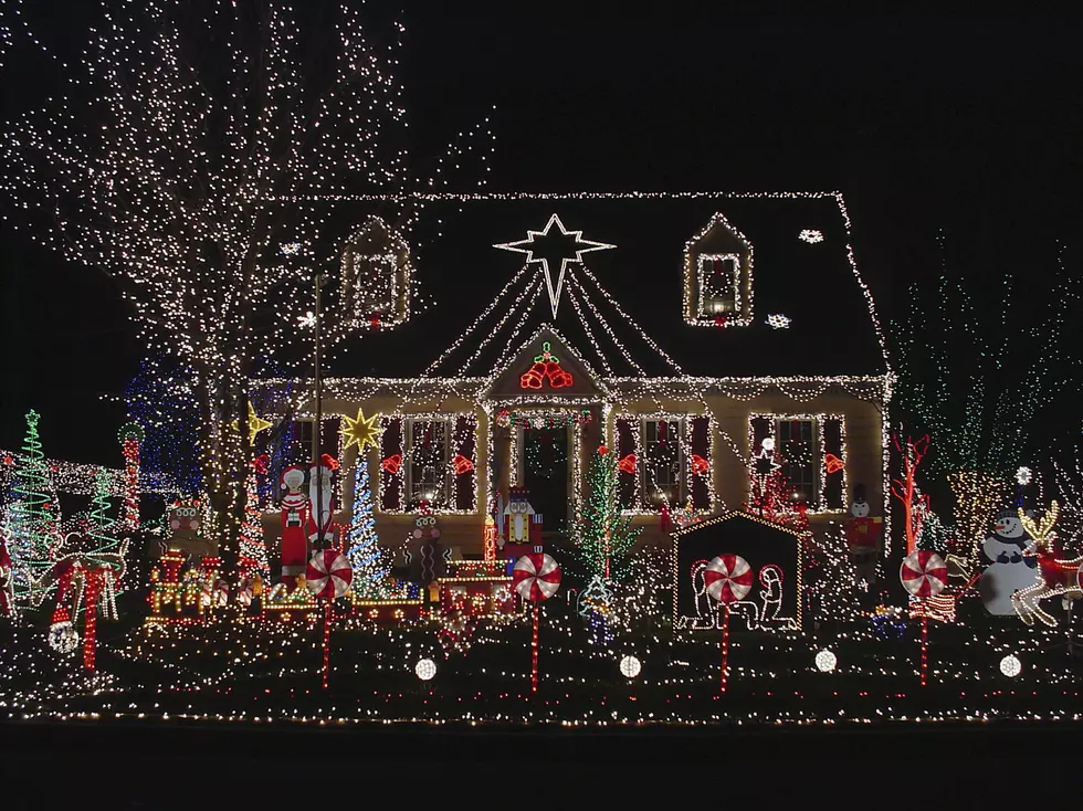 A Stranger Helps This Homeless Man Get Home For The Holidays